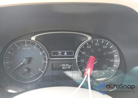 2013 Nissan Pathfinder Sl z USA, uszkodzony, nr VIN 5N1AR2MN1DC686111